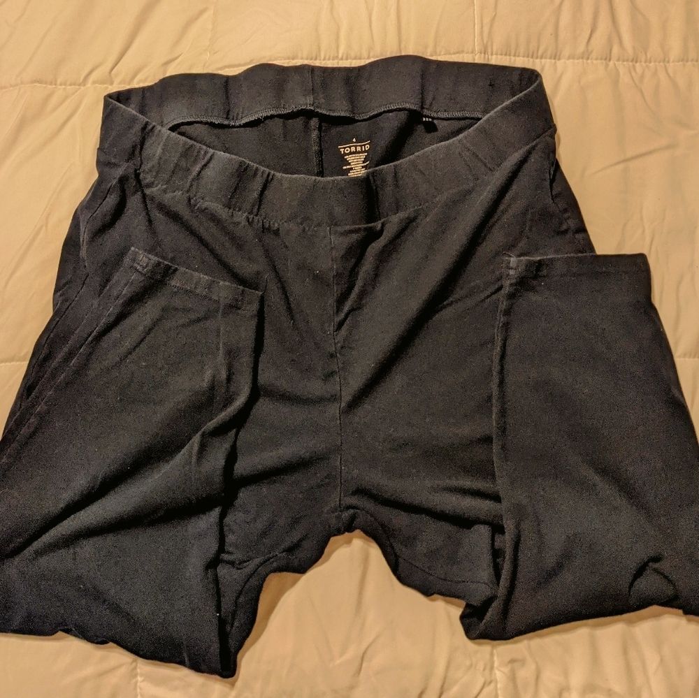 Torrid 4 Navy Blue Leggings
